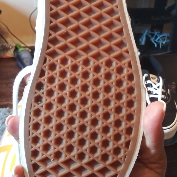 Women's VANS black and white size 10 - Picture 4 of 6